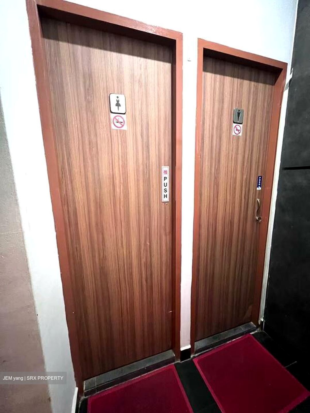 China Square Food Centre (D1), Retail #498215681